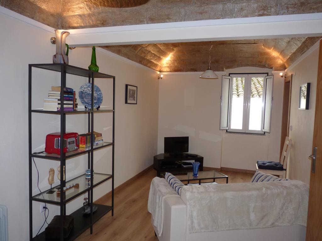 Pateo Dos Oliveira - Casa Dos Servicais Évora Dış mekan fotoğraf