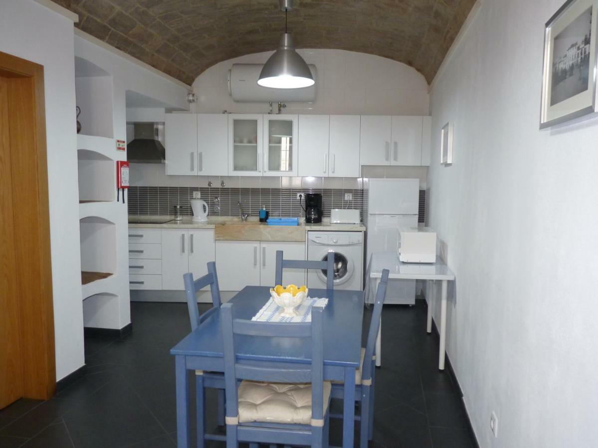 Pateo Dos Oliveira - Casa Dos Servicais Évora Dış mekan fotoğraf